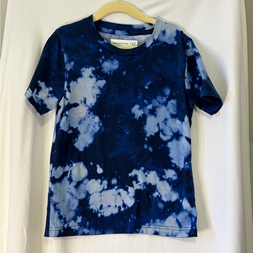 Abercrombie Kids Navy and White Tie-Dye Tee size 5/6